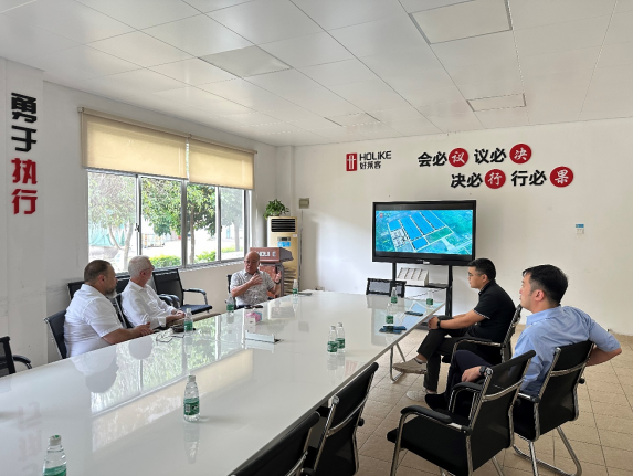 豪邁集團(tuán)CEO Dr. Daniel Schmitt及集團(tuán)領(lǐng)導(dǎo)到訪中國定制企業(yè)， 展現(xiàn)對(duì)中國市場的信心與期待